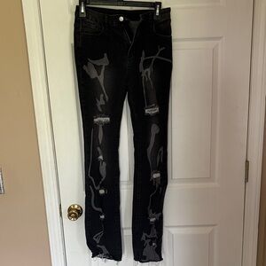 Stylish Black Distressed Women Jeans